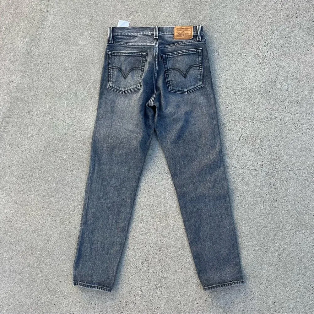 Levi’s Premium Wedgie Icon High Rise Tapered Straight Fit gray button fly jeans - Image 3