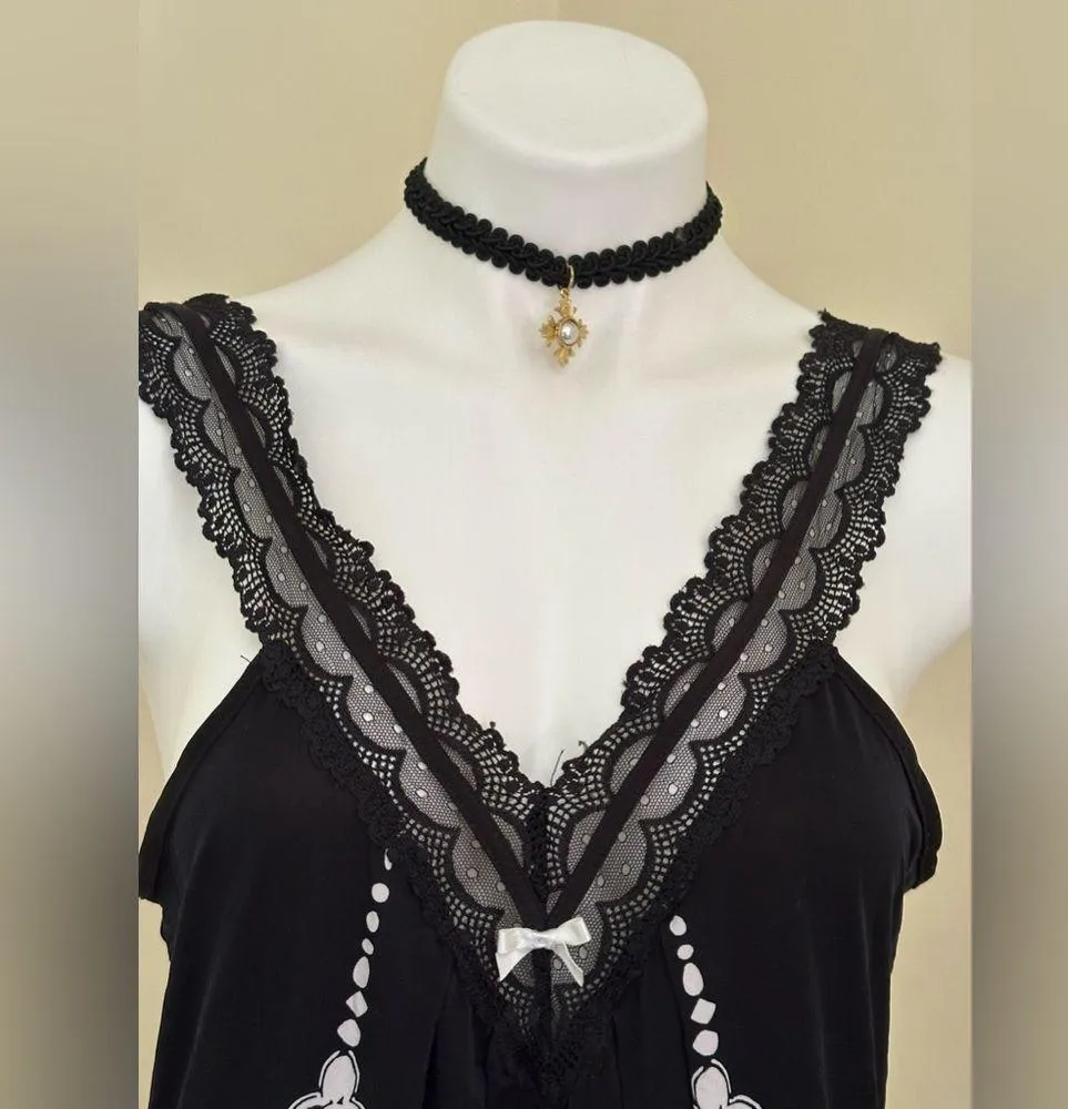 Linea Donatella Black & White Geometric Design with Lace Detail nightgown, Sz L. - Image 5