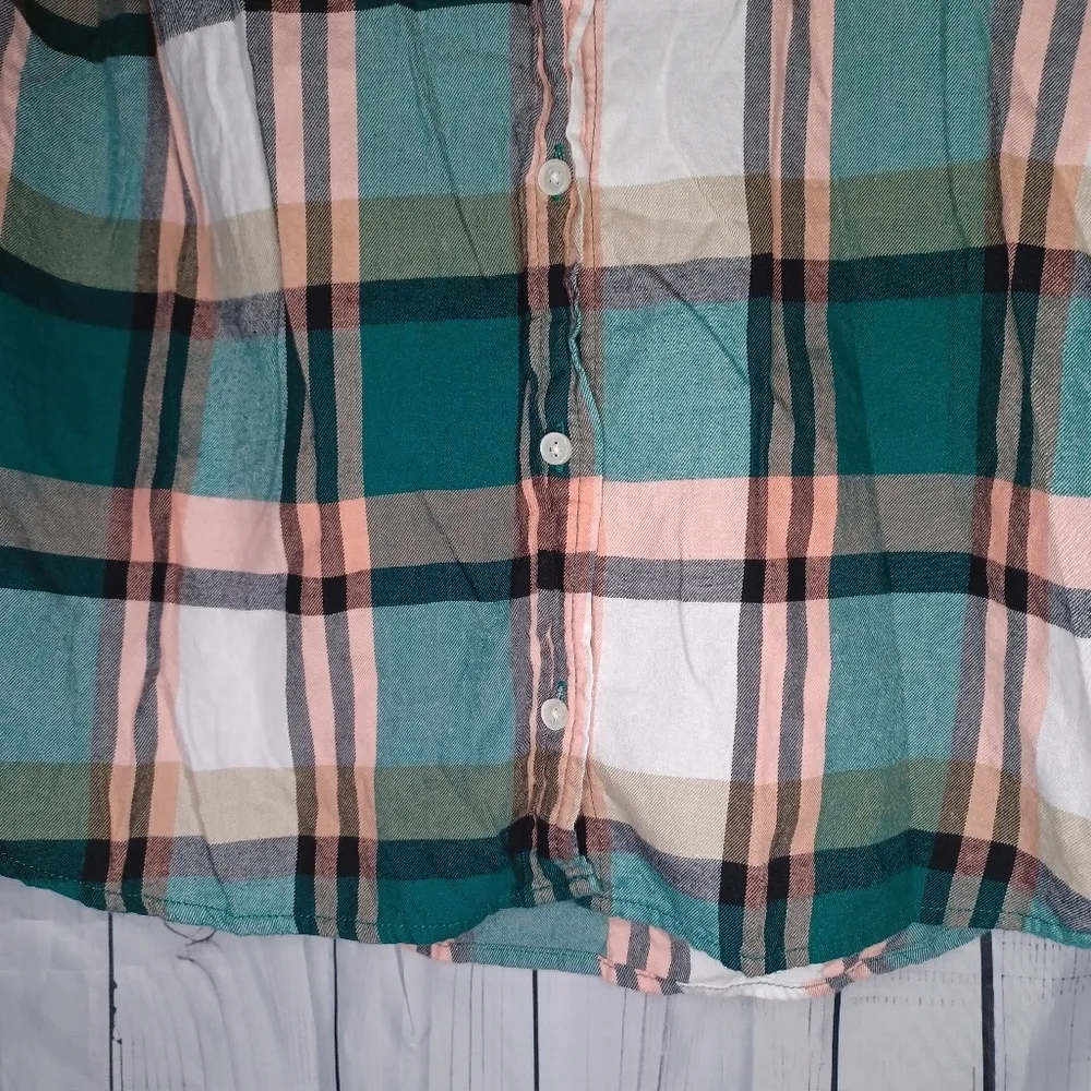 J.Crew Classic plaid button-down 100% cotton shirt - Image 3