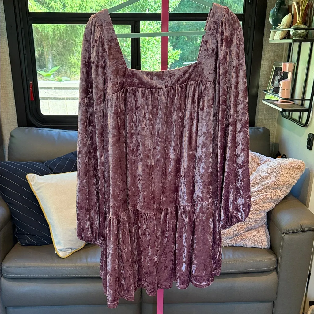 Jacqui E Velvet Dress in Deep Purple Large - Image 3