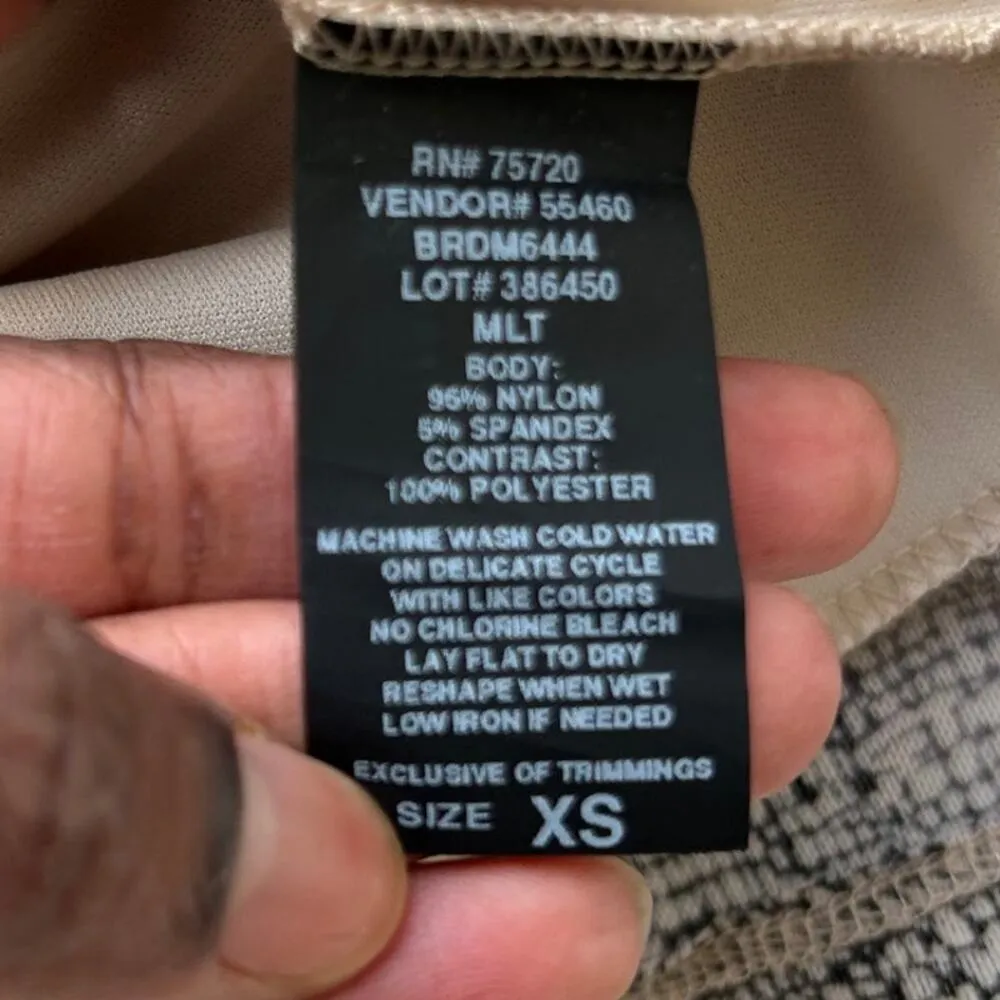 Buckle Red by BKE Y2K style Animal Print Keyhole Top Size XS - Image 12