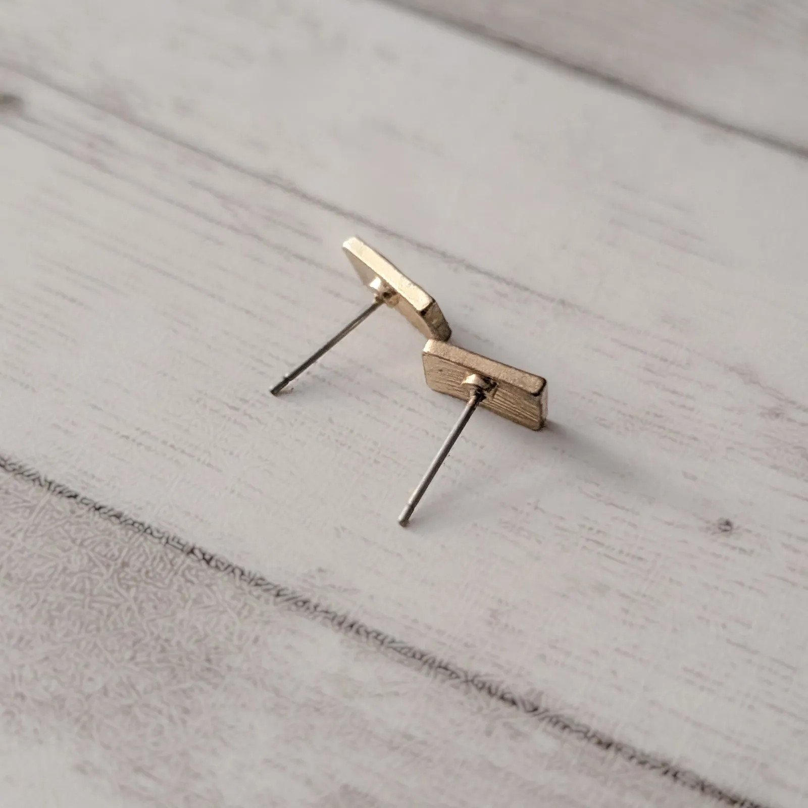 Vintage Stud Earrings Small Gold Tone Rectangle with Design - Image 5