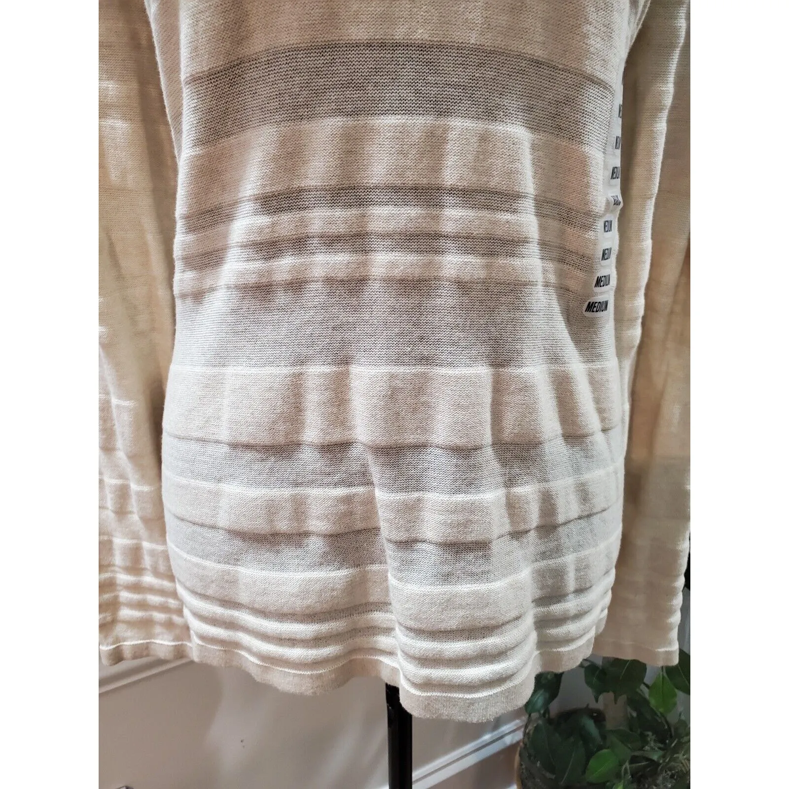 Eight Eight Eight Women's Beige Round Neck Long Sleeve Pullover Knit Sweater M - Image 3