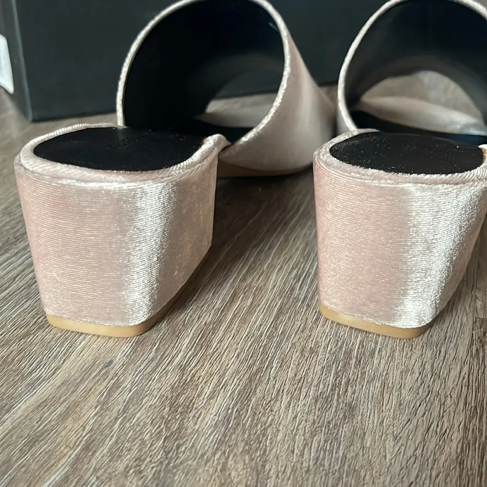 Rebecca Minkoff Ivonne Smooth Velvet Sandals Size 8 Medium - Image 8