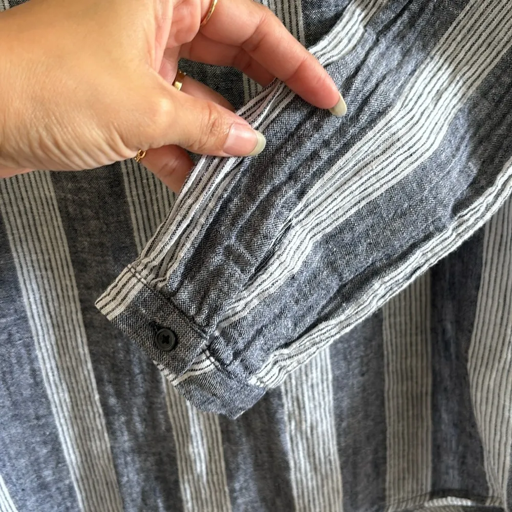 Old Navy Linen Cotton Long Sleeve Top Blouse Color Striped Size XS - Image 4