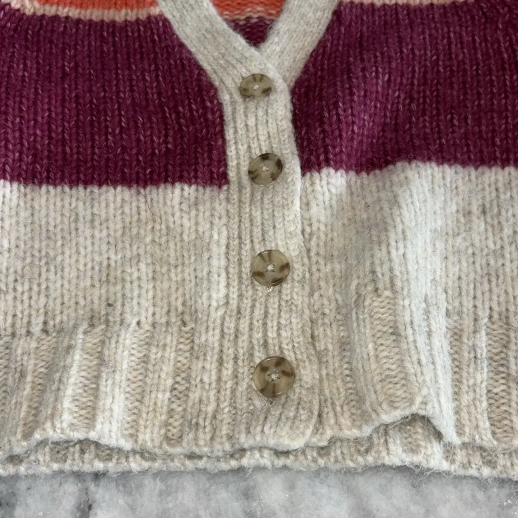 American Eagle Cardigan - Image 4