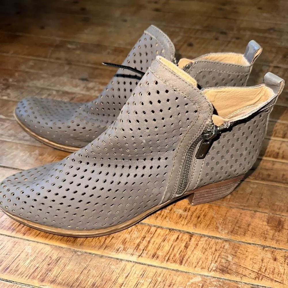 Lucky Brand perforated tan elevated basics 8 ankle booties - Image 3