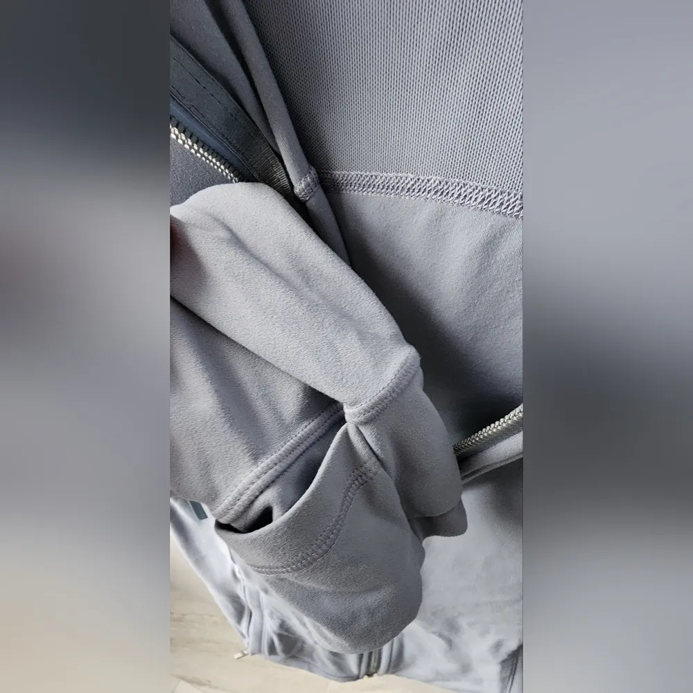 Lululemon  Hooded Define Jacket Nulu Chambray W4BCIS Size 8 RARE - Image 14