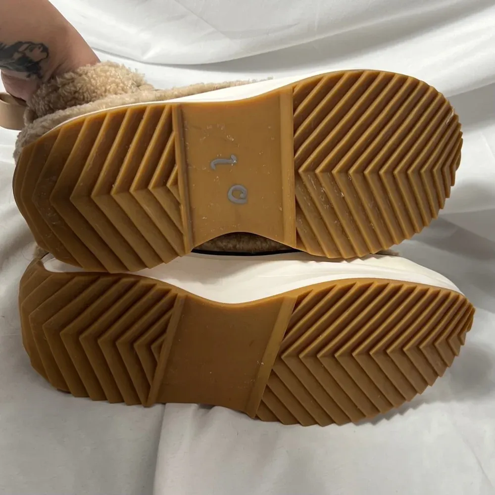 Steve Madden Faux Shearling PlShaft Platform High-Top Sneakers in Natural Size 9 - Image 5