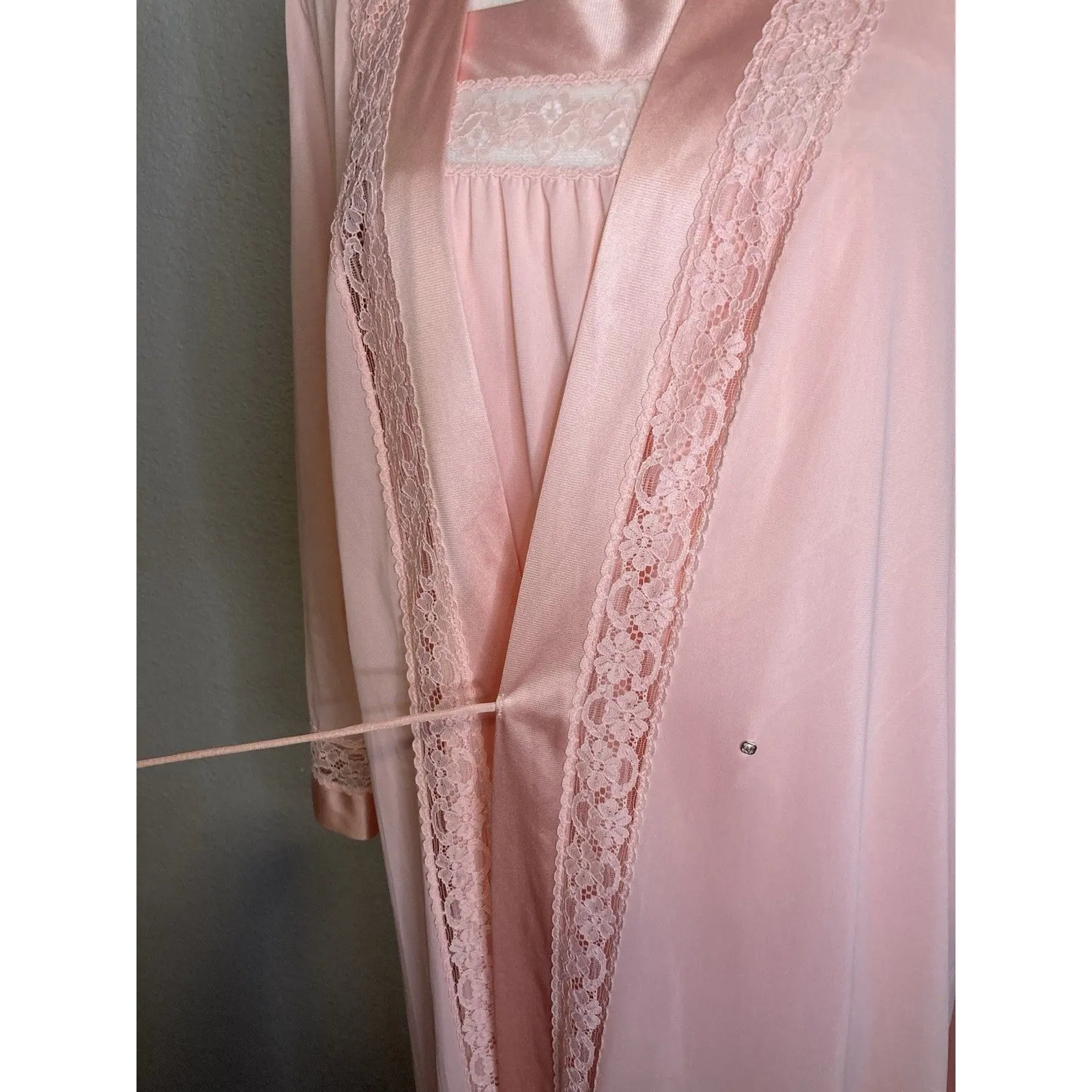 Vintage Vanity Fair M Peignoir Set Pink Women Nightgown Robe Nylon Lace Babydoll - Image 8