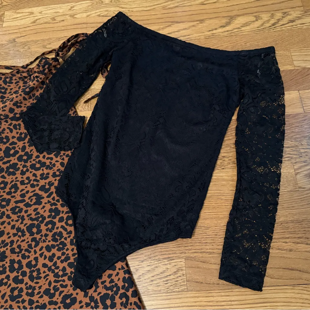 Black Lace Fitted Long Sleeve Bodysuit - Image 8