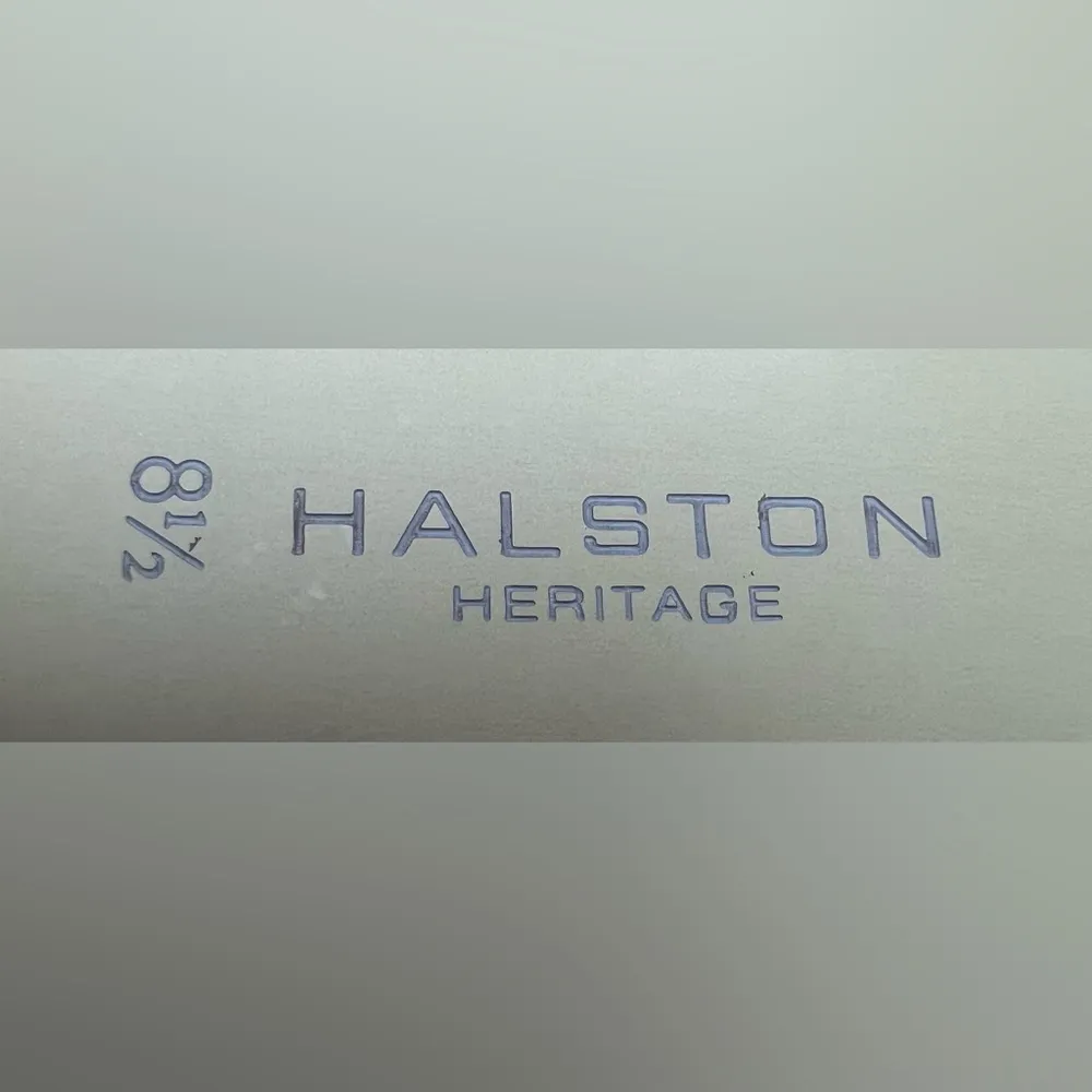 Halston Heritage | Arwen Mink Metallic Leather Studded Flats. Size: 8.5M - Image 10