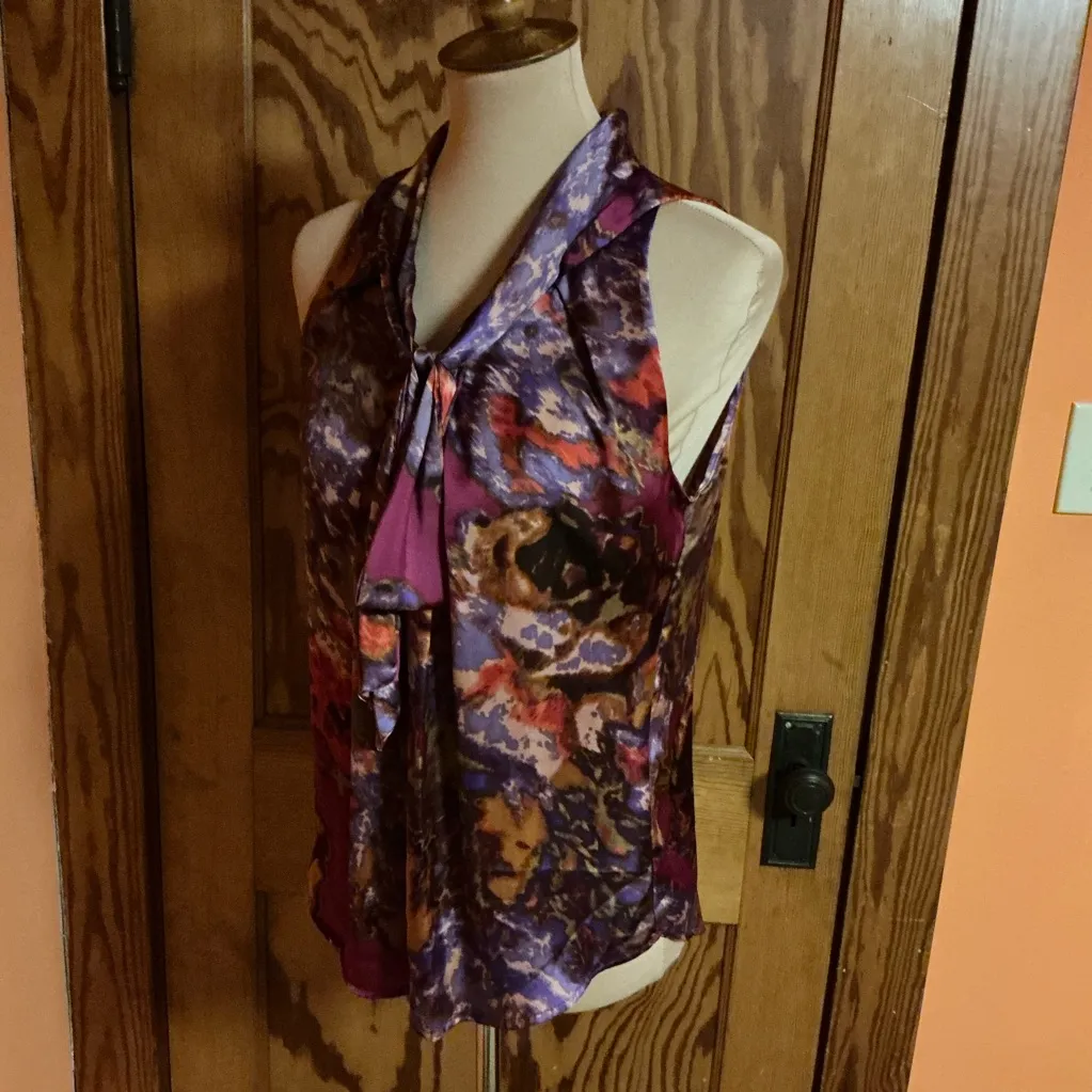 Adiva dressy bright watercolor sleeveless blouse - Image 6