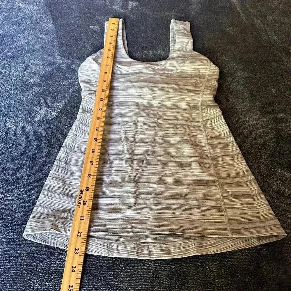 Lululemon Scoop Back Tank size 4 - Image 7