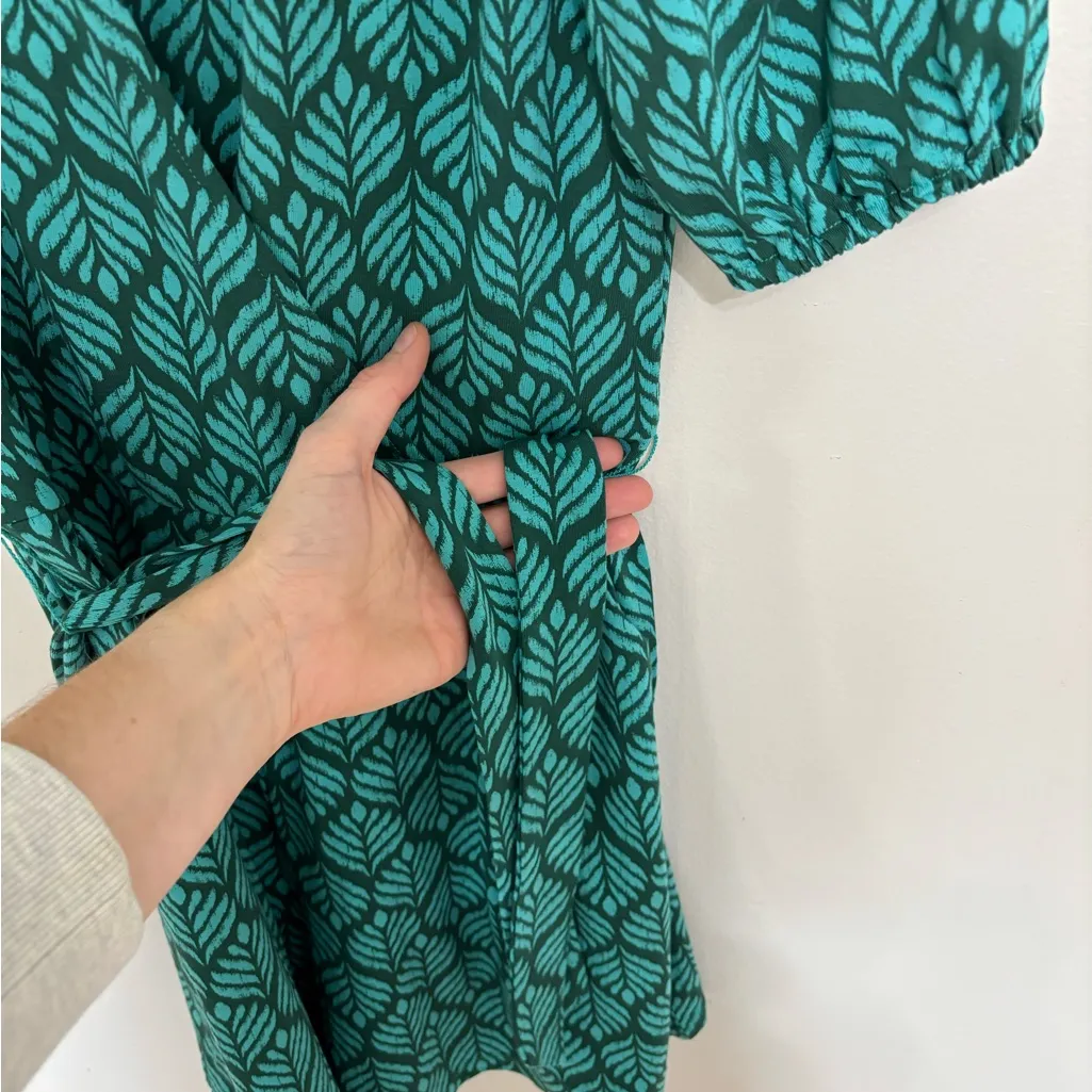 Boden Ruby Jersey Puff Sleeve Tie Waist Romper in Palm Leaf - Image 8