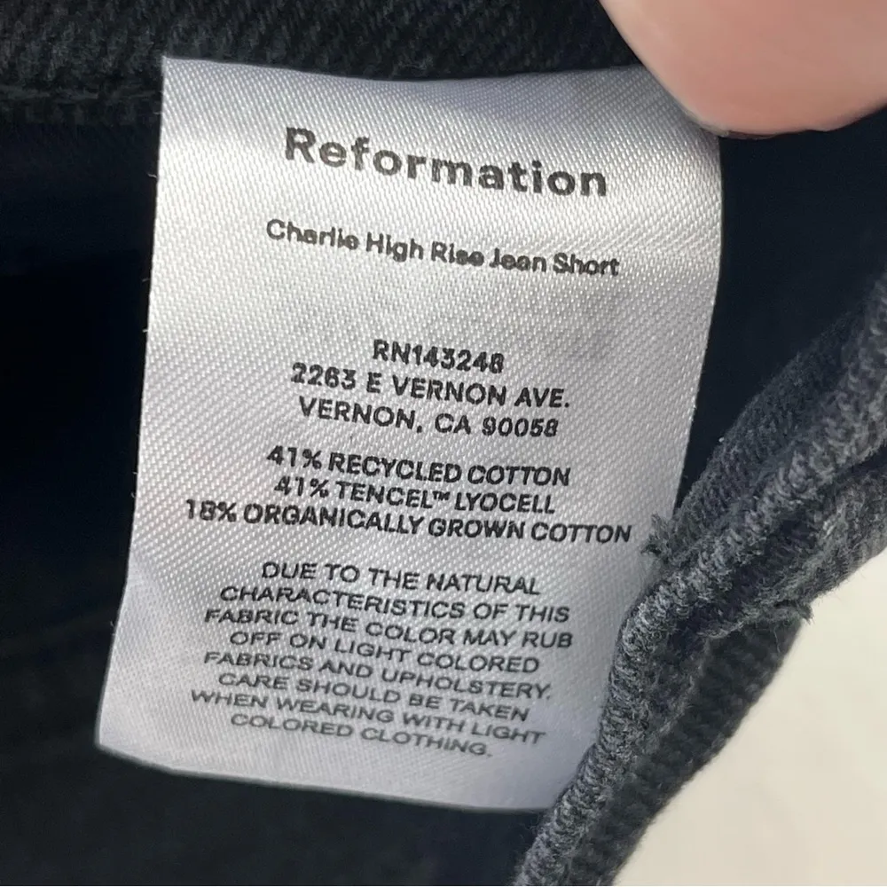 Reformation Jeans Charlie High Rise Jean Short Womens SZ 29 Black Button Fly NEW - Image 3