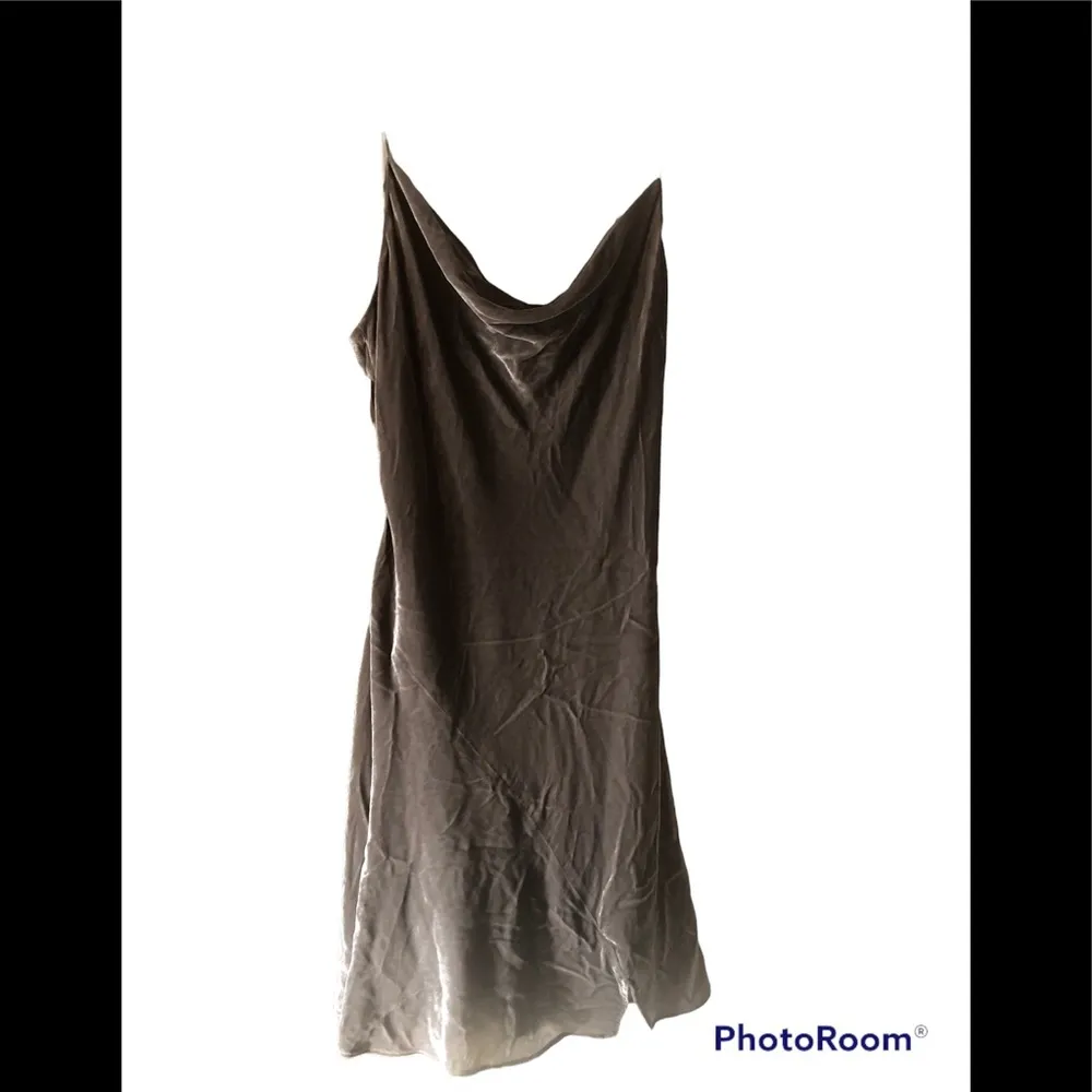 Alice+Olivia Carmelina slip dress - Image 4