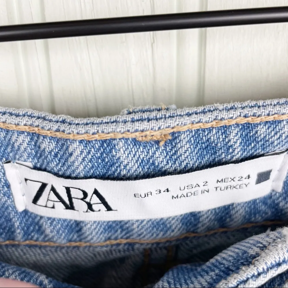 NEW Zara Distressed Belted High Rise Straight Leg Jeans with Rips Size 34 US 2 - Image 13