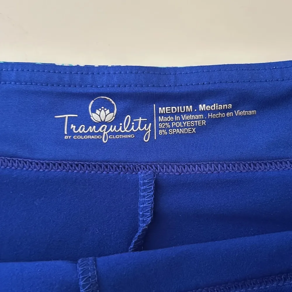 Blue & white flower puff stretchy drift athletic skort Size M - Image 2