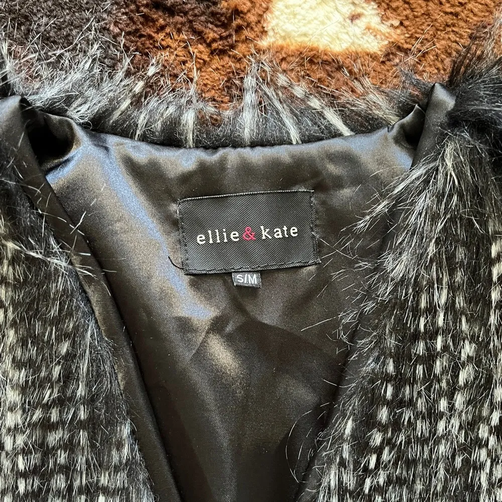Ellie & Kate Faux fur vest size small/medium - Image 3