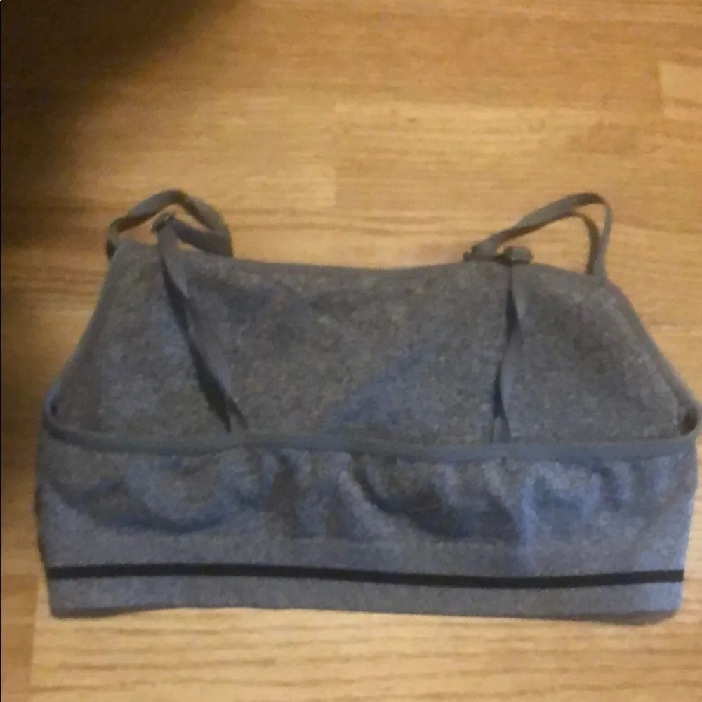 Lucky brand grey padded sports bra size small - Image 2