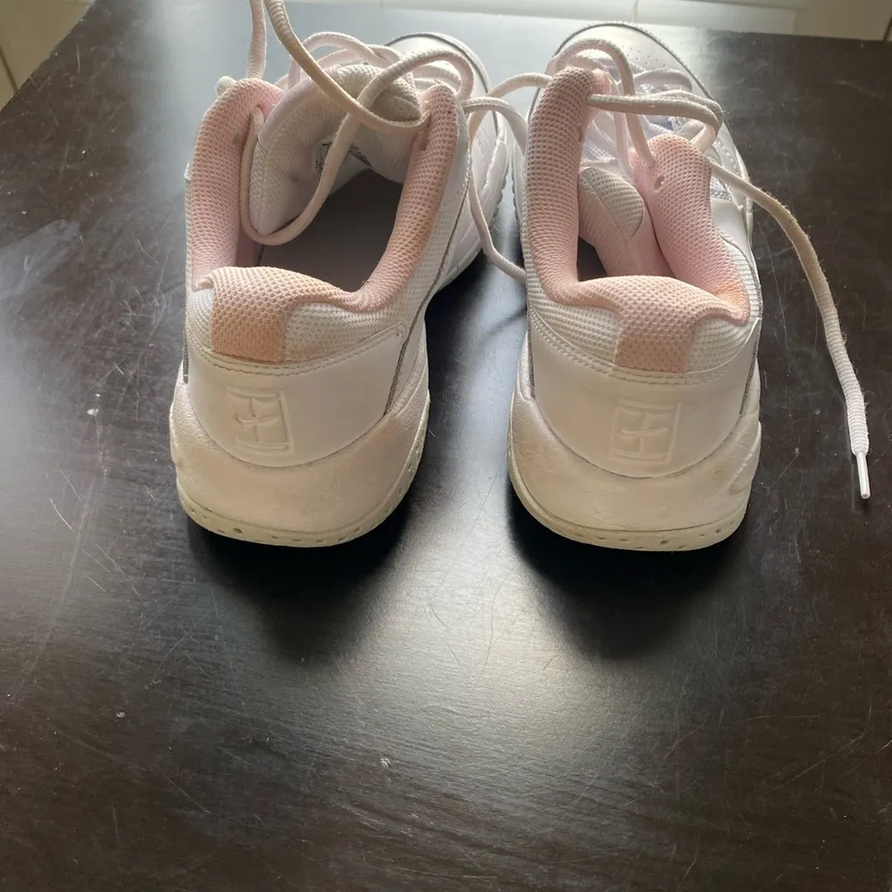 Nike White and Pink Sneakers with Cushioned Midsole - Image 9