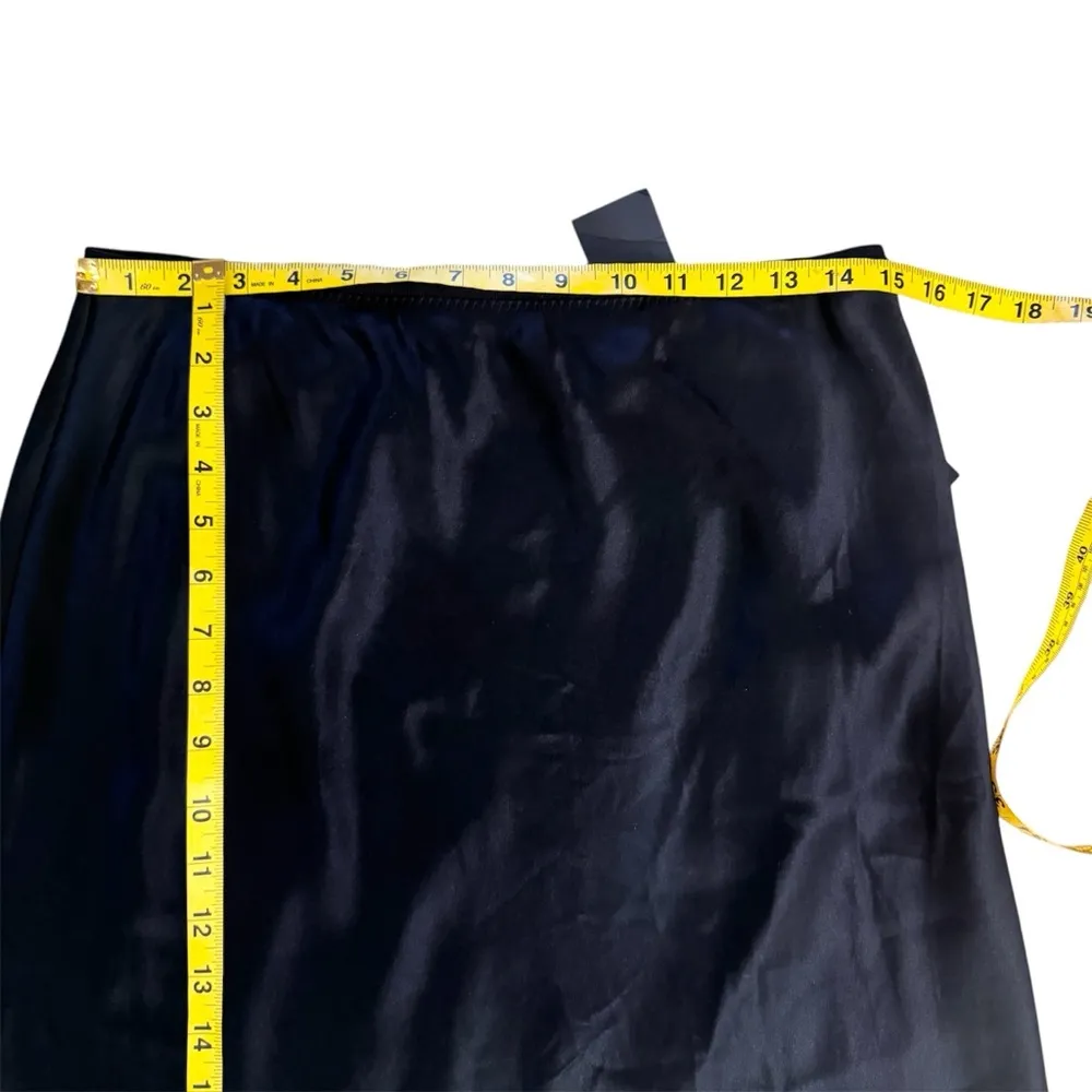 JOSEPH Isaak silk-satin midi skirt - Image 10