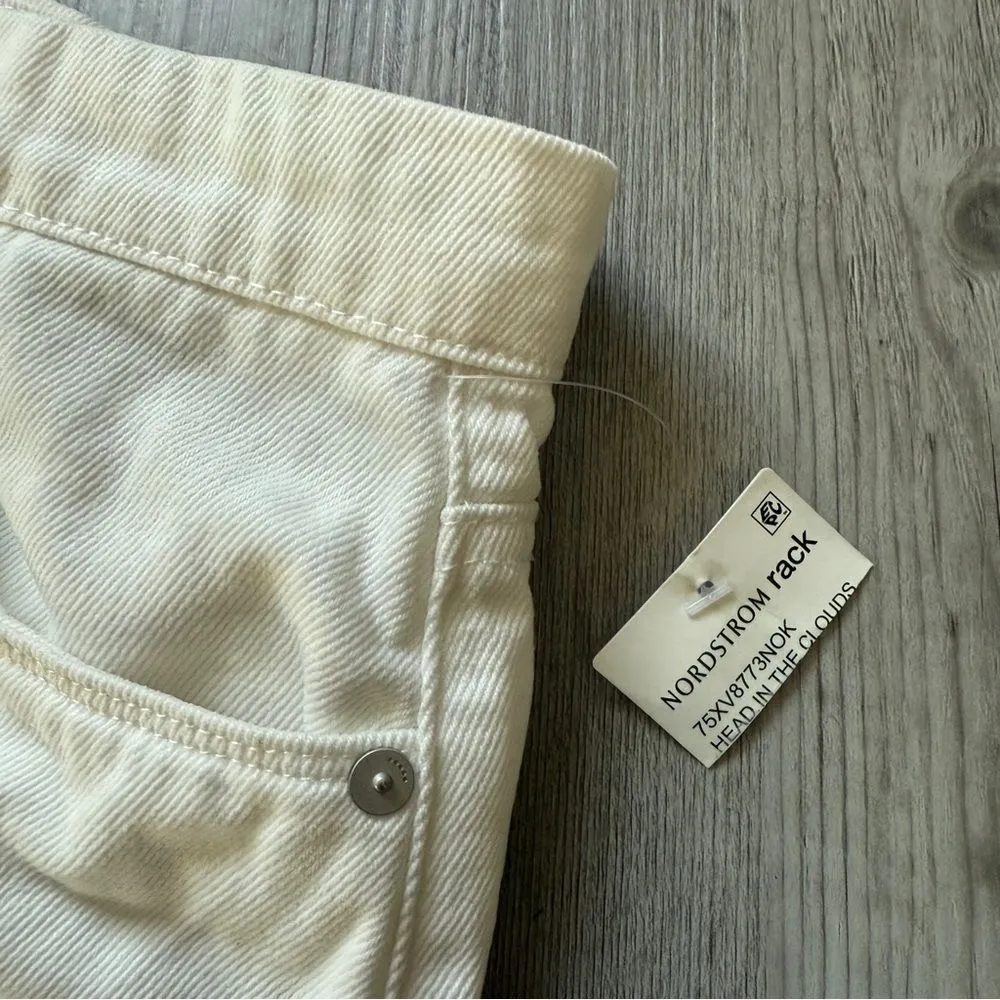 BlankNYC The Warren High Rise Shorts White  NEW 30 Waist - Image 4