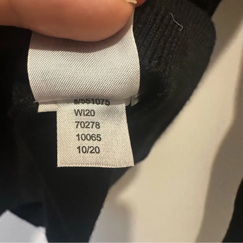 LOFT black Ruffled Yoke mixed media polka dot Pullover Sweater Women's Medium - Image 8