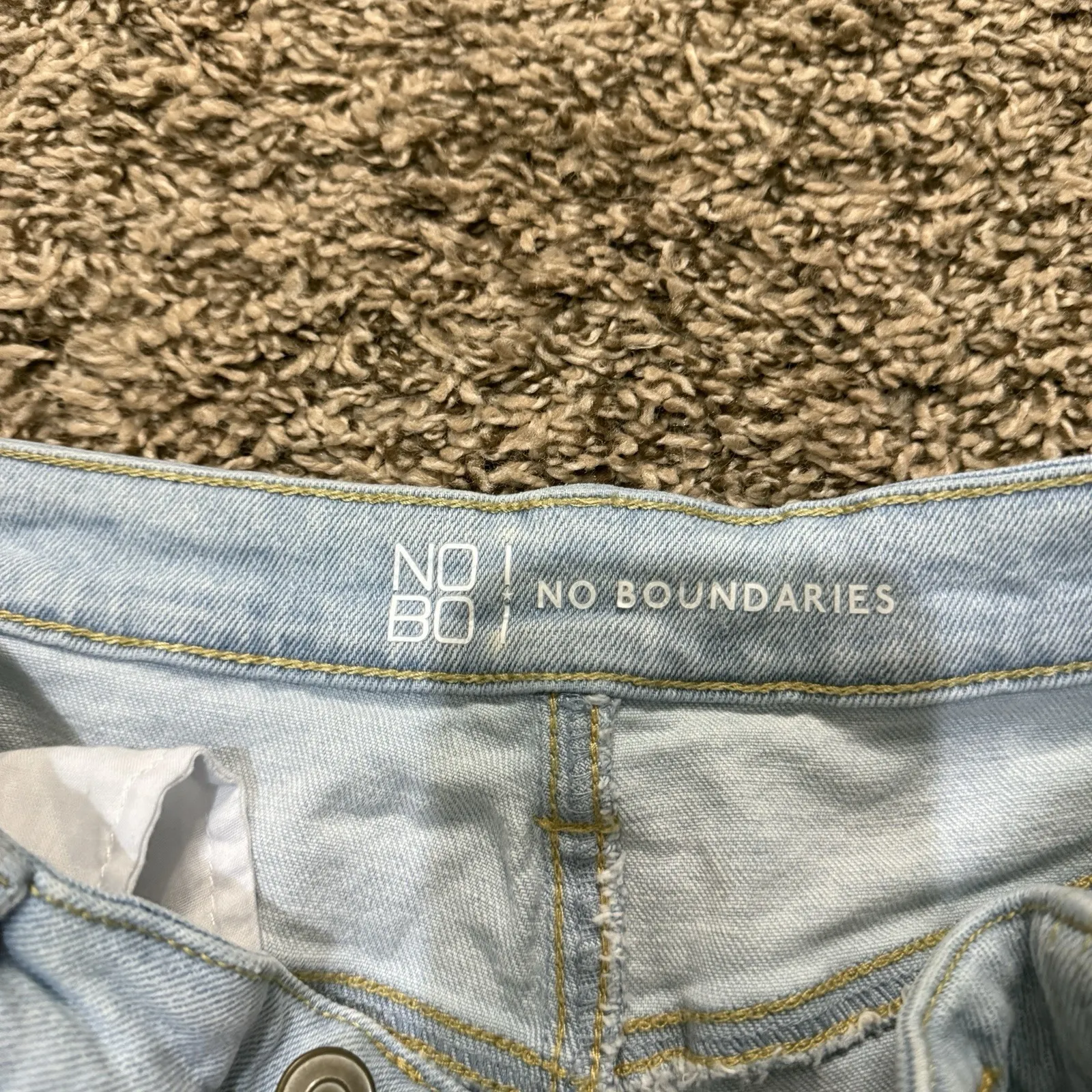 No Boundaries Jean Shorts‎ Juniors 7 Blue Cut Off Mid Rise Ripped Raw Hem - Image 3