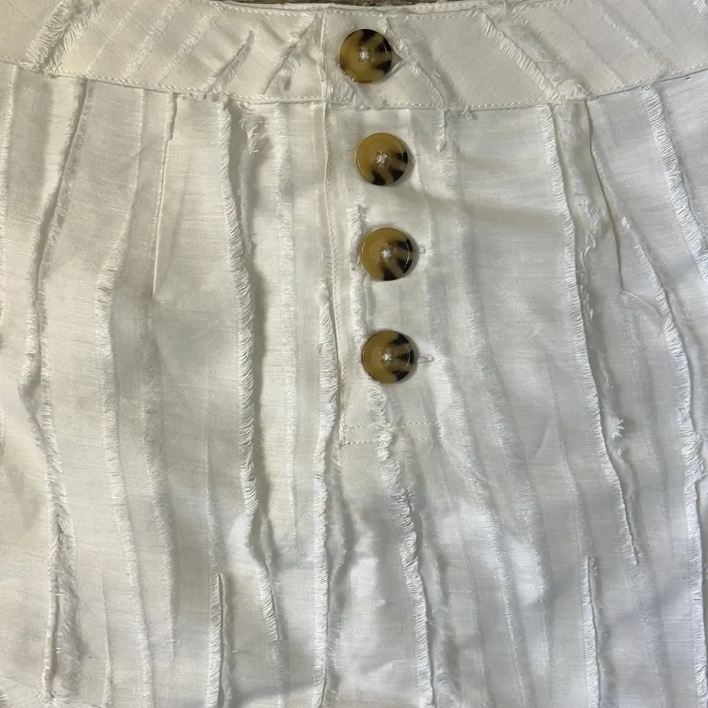 Marie Oliver White Silk Linen Blend Button Skirt Size 4 - Image 2