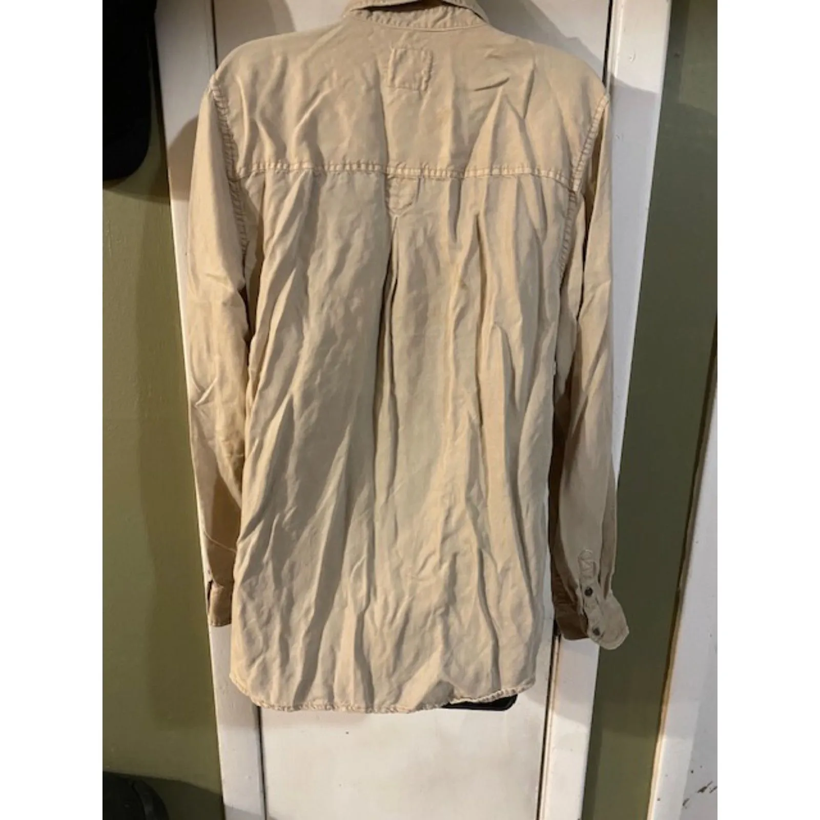 American Eagle Button up Lg. - Image 4