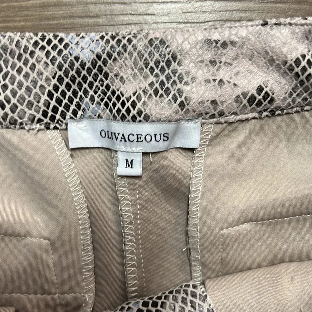 Snakeskin pants. Like new - Image 3