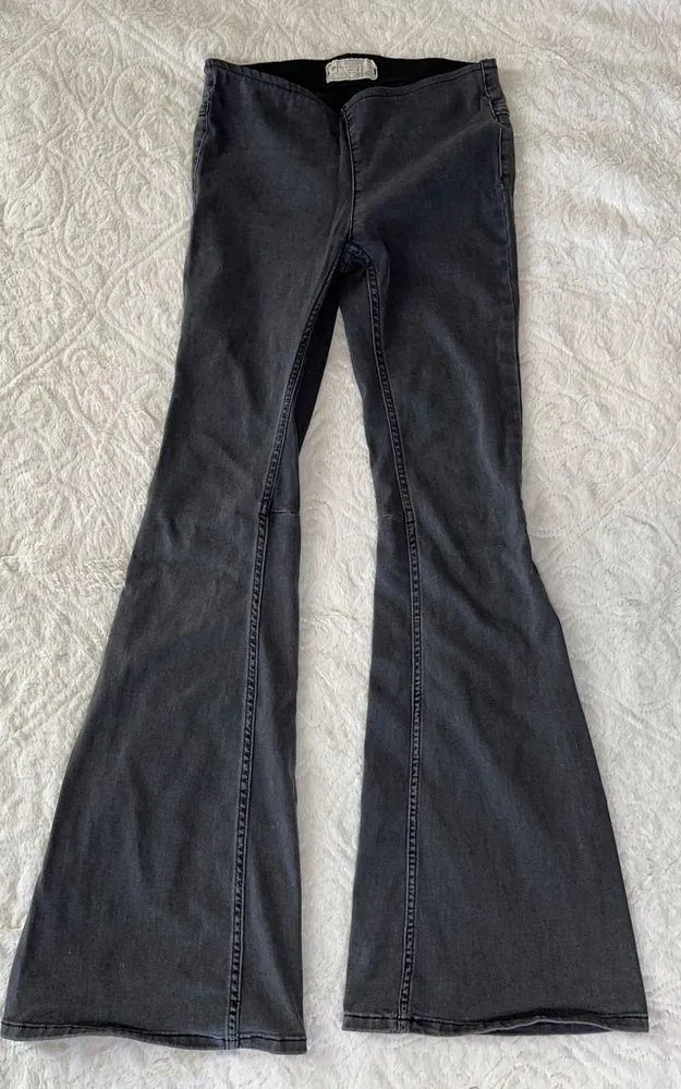 FREE People We The Free Penny Pull-On Flare Jeans - Image 4