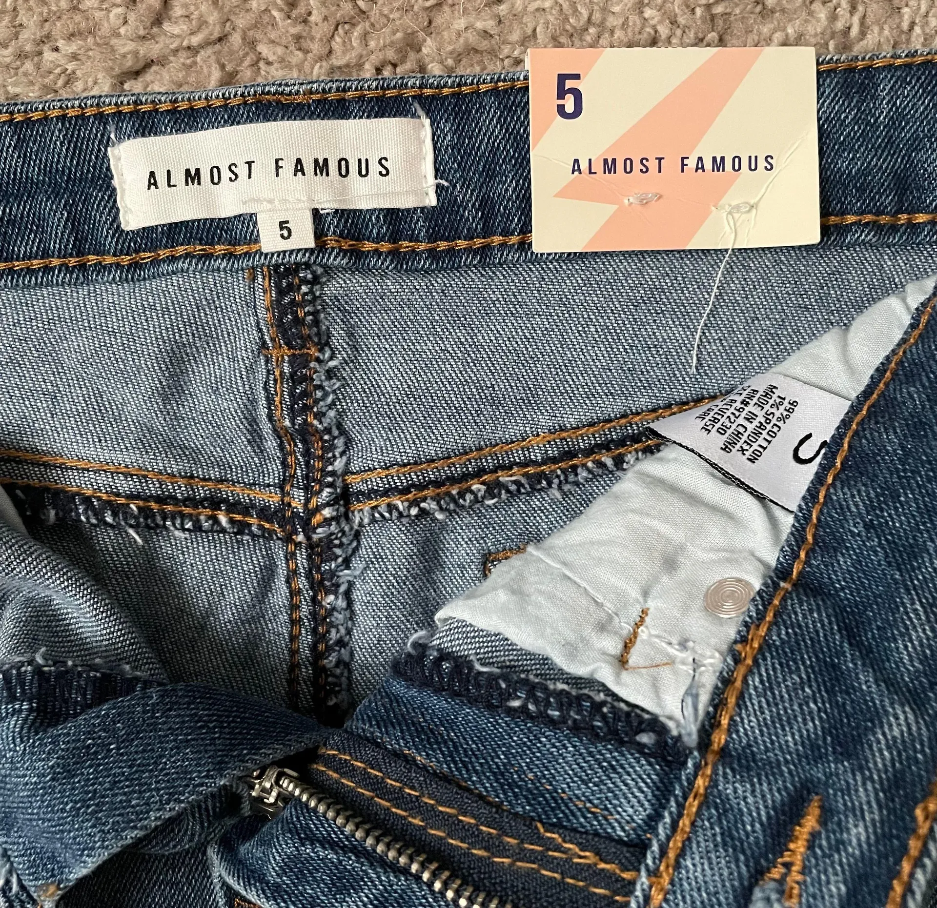 NWT  Denim Skirt. - Image 4