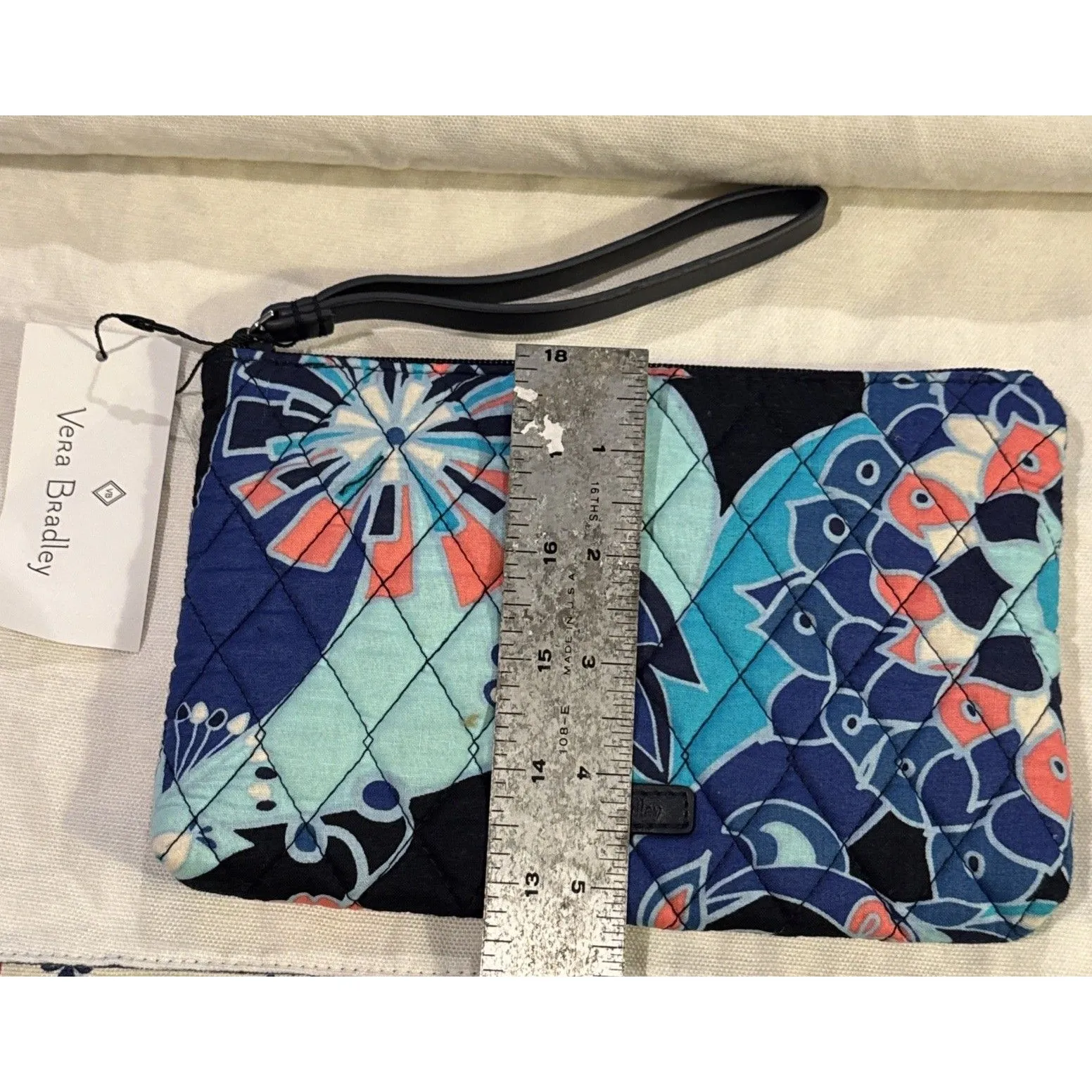 Vera Bradley Escapade Wristlet in Lotus Flower Swirl Zip Top Blue Zip Pocket New - Image 3