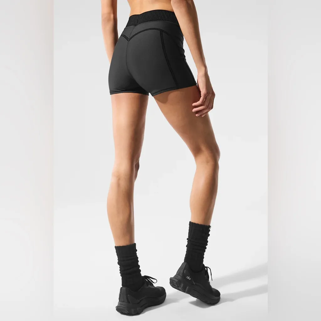 NEW $94 Alo Yoga Airlift High Waist Line Up Shorts XXS - Image 2