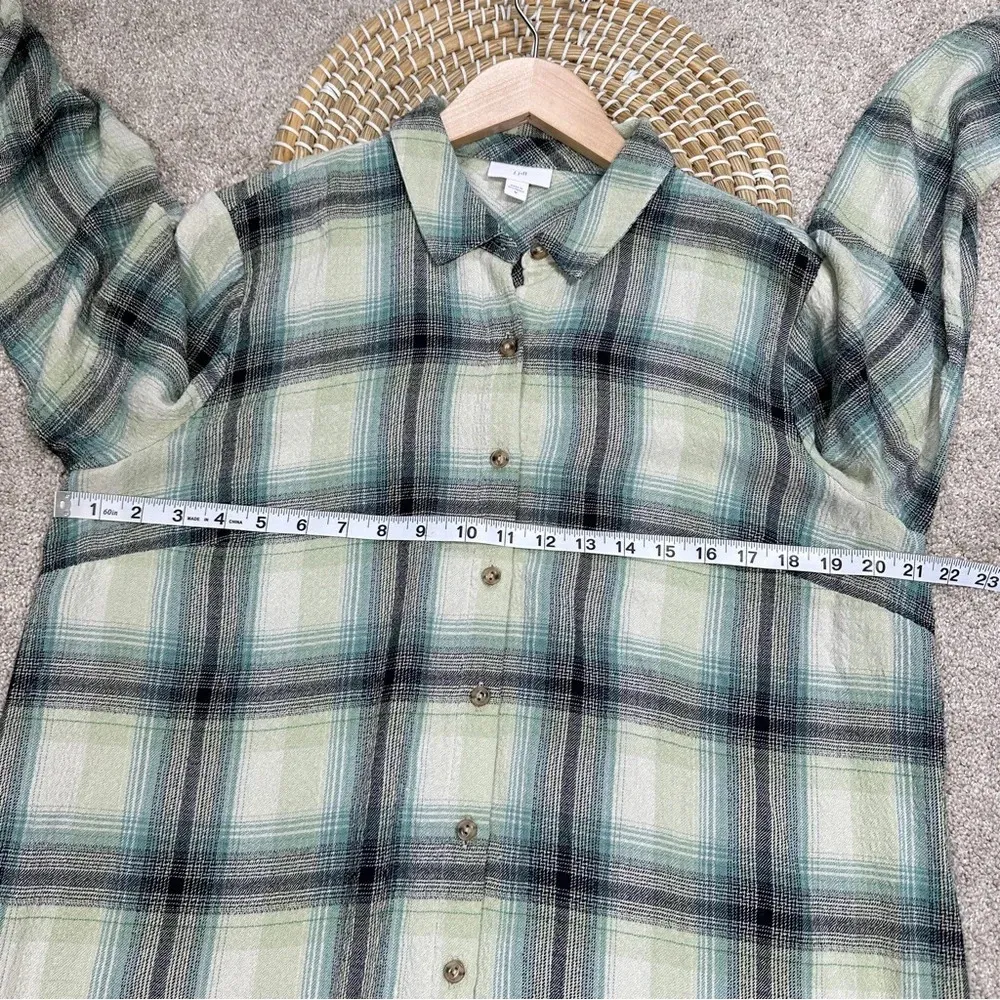 J. Jill Plaid Longsleeve Button Down Shirt Tunic Top in Green Size M - Image 12