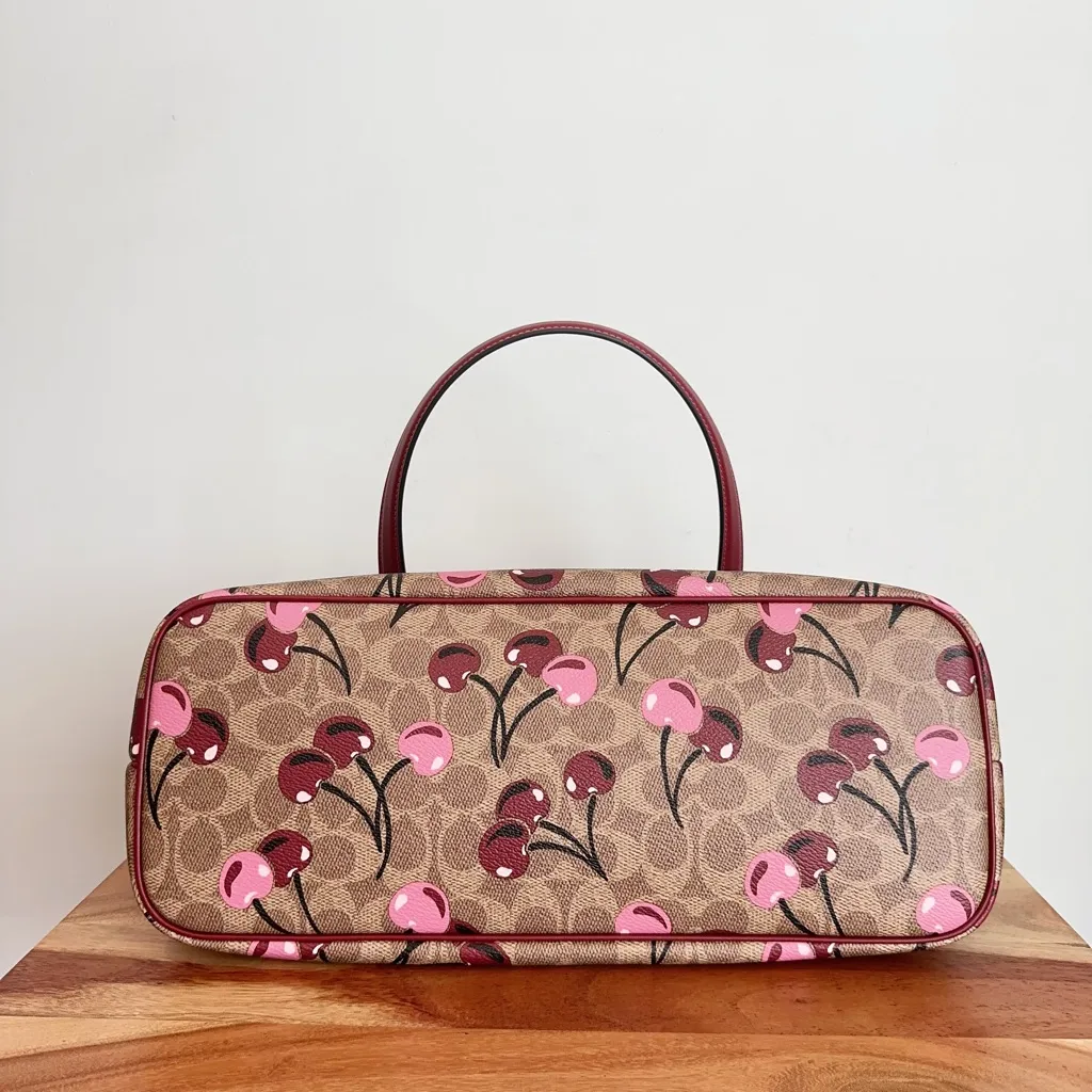 NWT Coach Gallery Tote‎ Bag In Signature Canvas With Cherry Print - Image 5