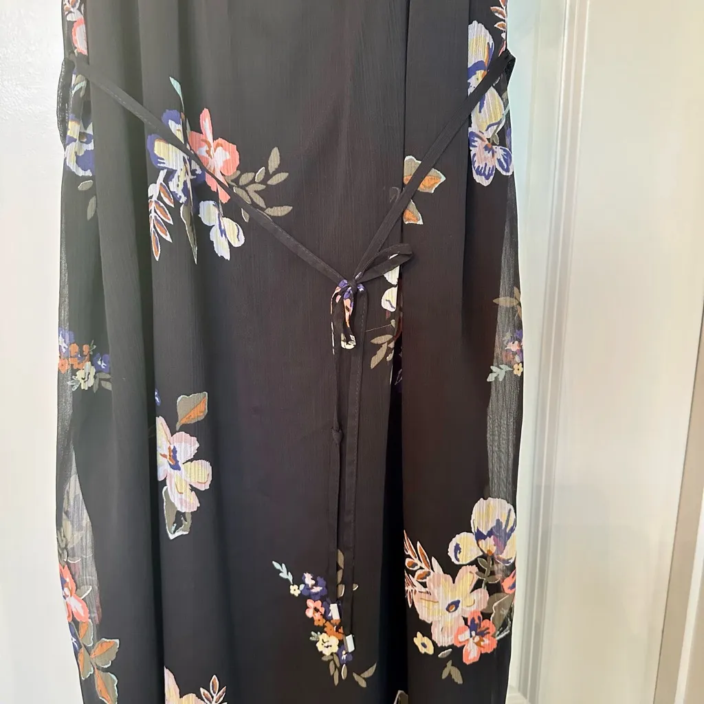 Liz Lange - Adorable Floral Dress - Brand new condition! - Image 4