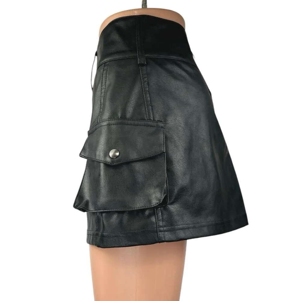 NEW Princess Polly Magee Black Faux Vegan Leather Mini Cargo A-line Skirt Size 6 - Image 2