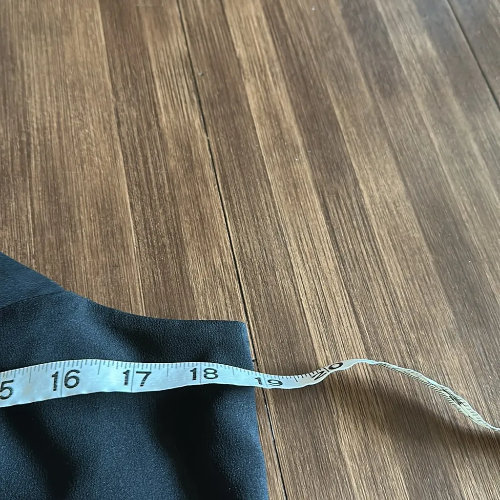 J. Crew basic black v - Image 5