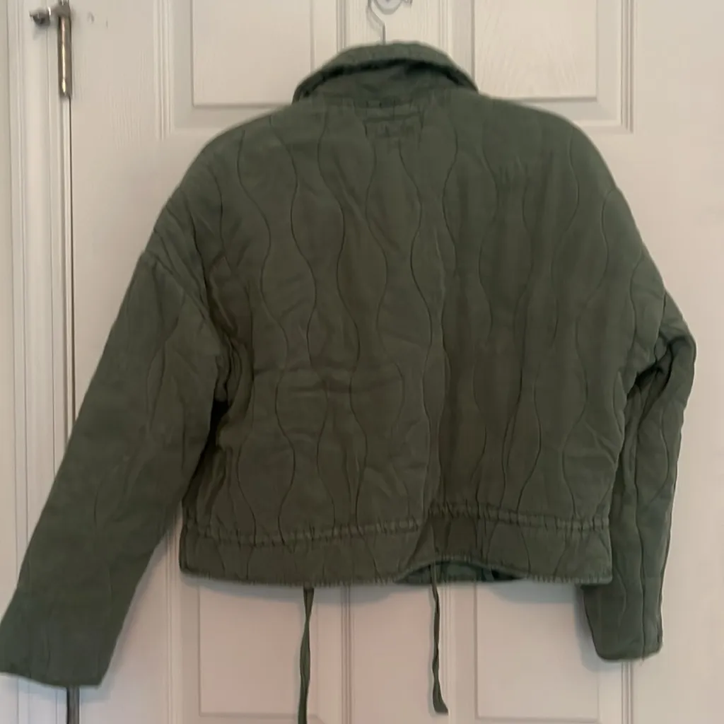 BLANKNYC Cuffed Green Jacket in Tumors‎ Travel - Image 5