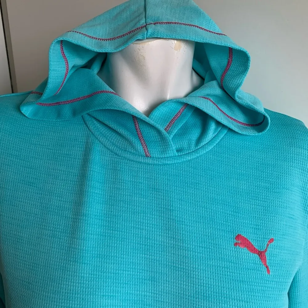 PUMA Dry cell teal long sleeve hooded t-shirt with pouch Women’s medium - Image 2