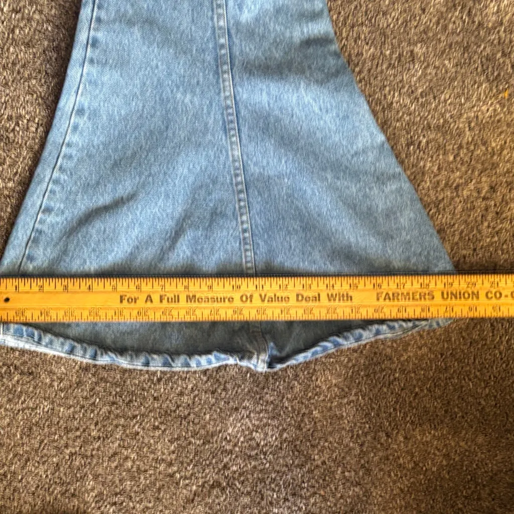 Vintage The Shadw Women's Flared Blue Jeans size 13 - Image 6