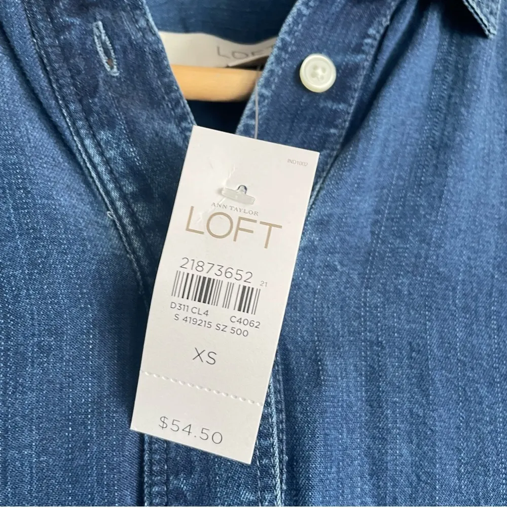 LOFT Women's Denim Long Sleeve 1/2 Button Shirt Size XS New - Image 5