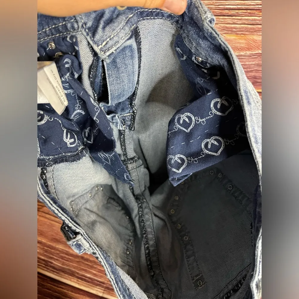 Shyanne  Flare/ Bellbottoms Jeans. Size 30 Regular. - Image 5