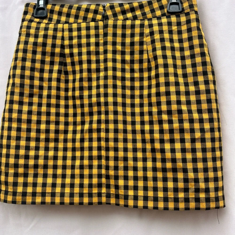 Forever 21 Black and Yellow Plaid Mini Skirt - Image 3