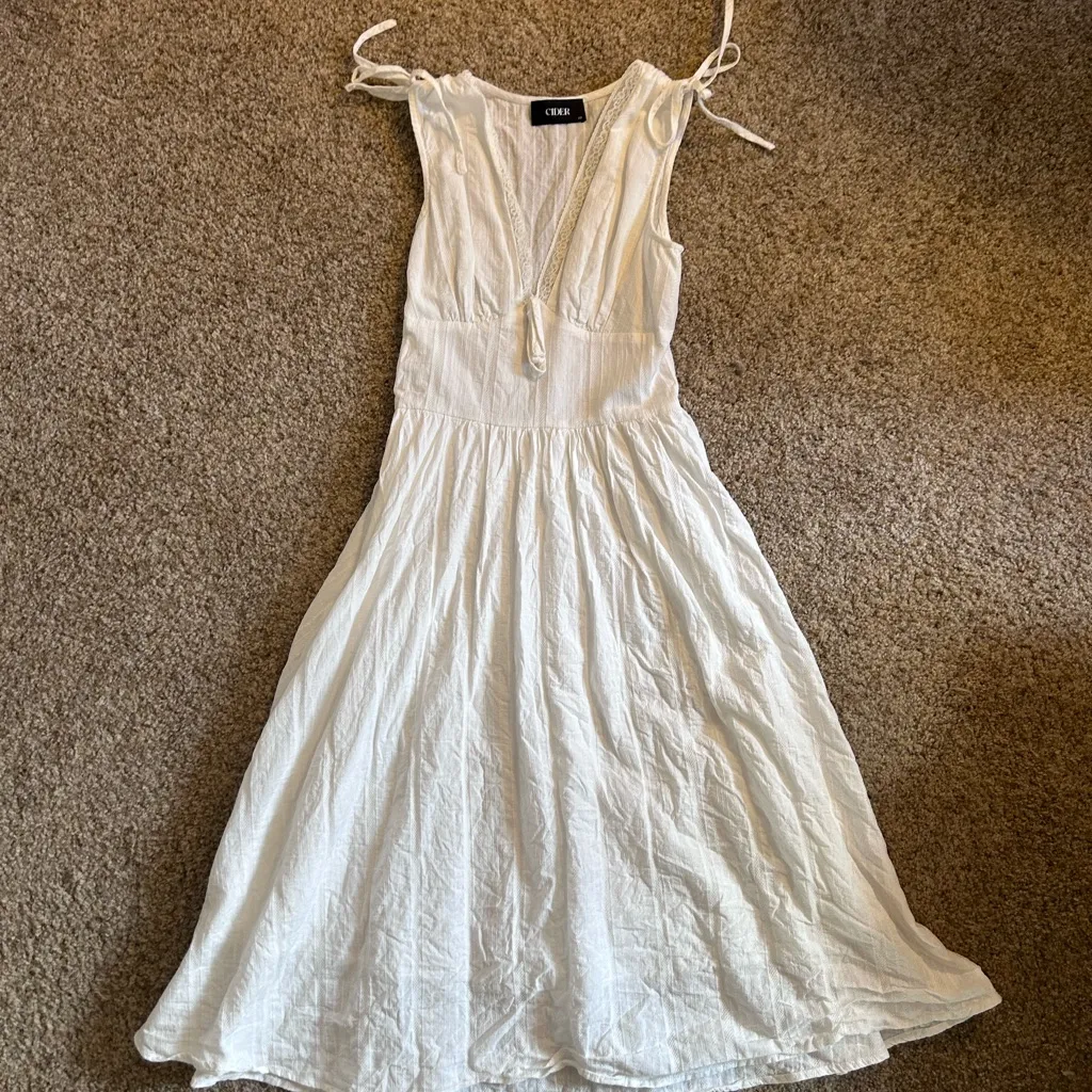 Cider White Dress - Image 3