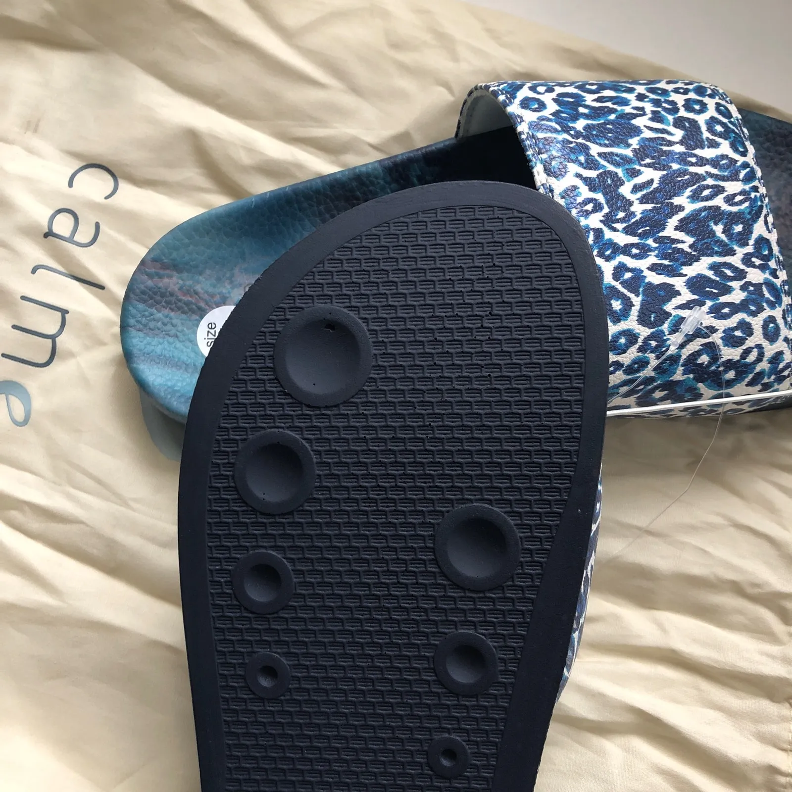 NWOB Johnny Was Calme Sandals Slides in Blue and White Size 7 - Image 3